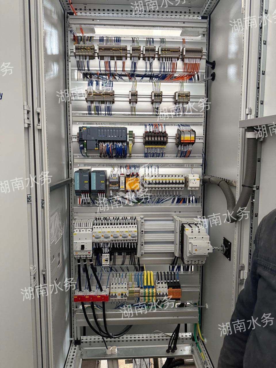 寂寞的少妇的诱惑